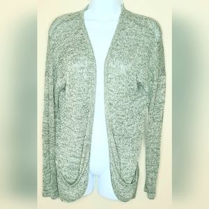 Maurices sweater sz small, green and cream, with pockets like new, A111322
